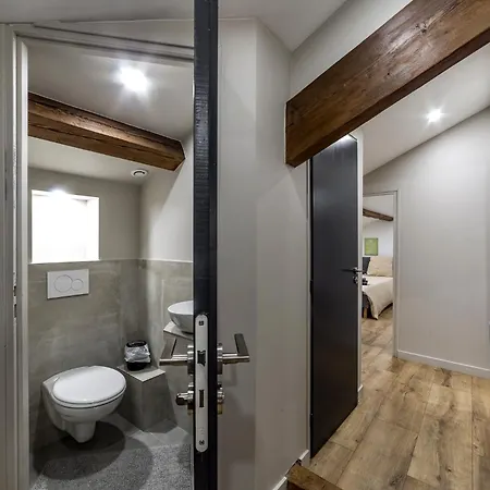 Maison Le Gratte Ciel - Seminaire Ou Famille, Salle De Reunion, 8 Clim, Jardin & Salle De Sport فيلة فيليوربان