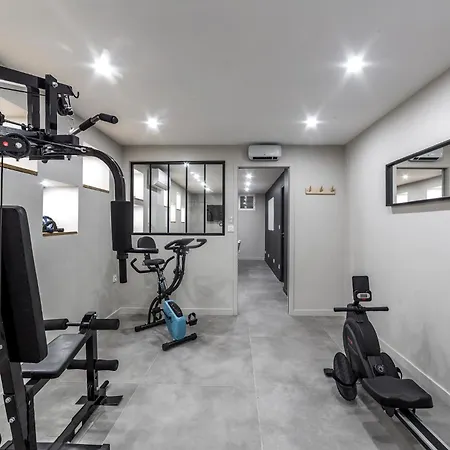 Maison Le Gratte Ciel - Seminaire Ou Famille, Salle De Reunion, 8 Clim, Jardin & Salle De Sport 别墅 *